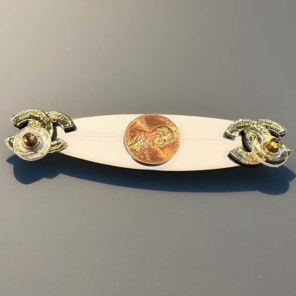 Fashion Jewelry - Picture 2 of 3